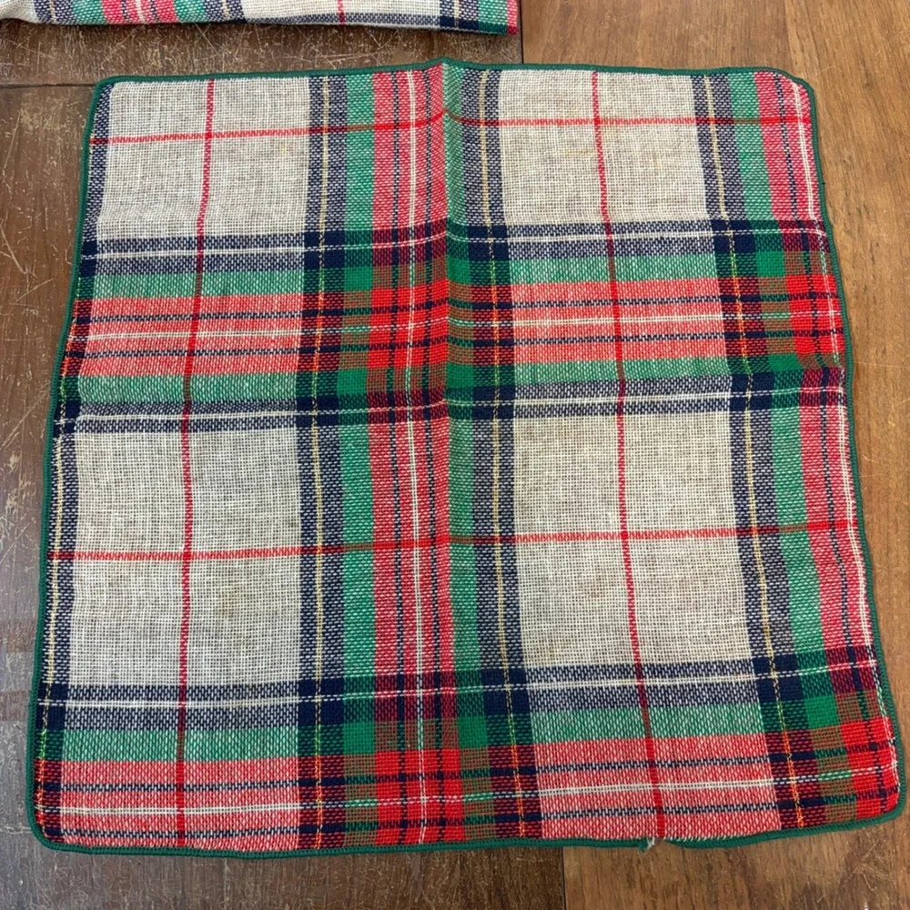 Vintage Plaid Christmas Round Tablecloth 67in and 8 Napkins Set Red Green Gold